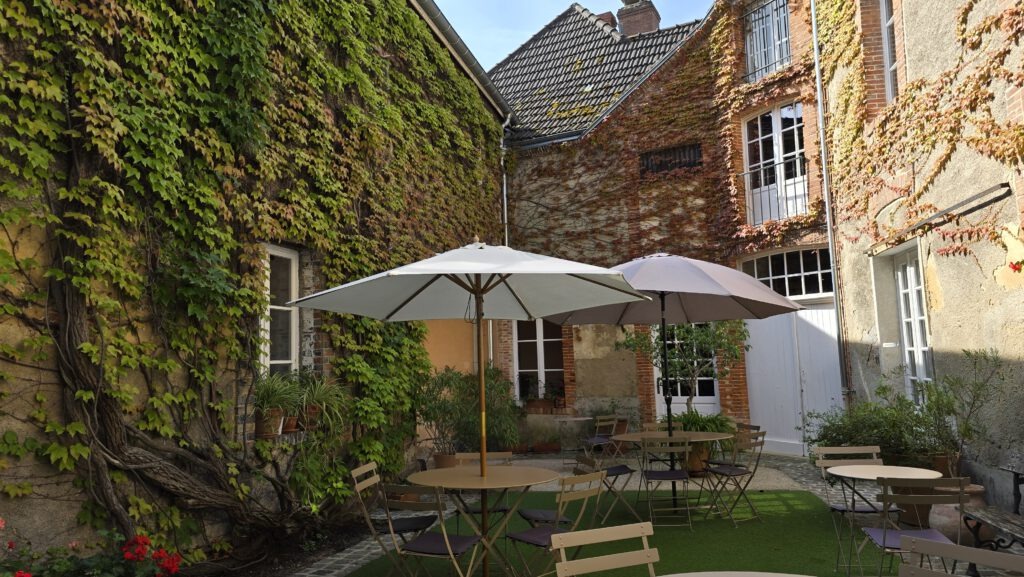 Binnentuin bij marionbosser in hautvillers champagne